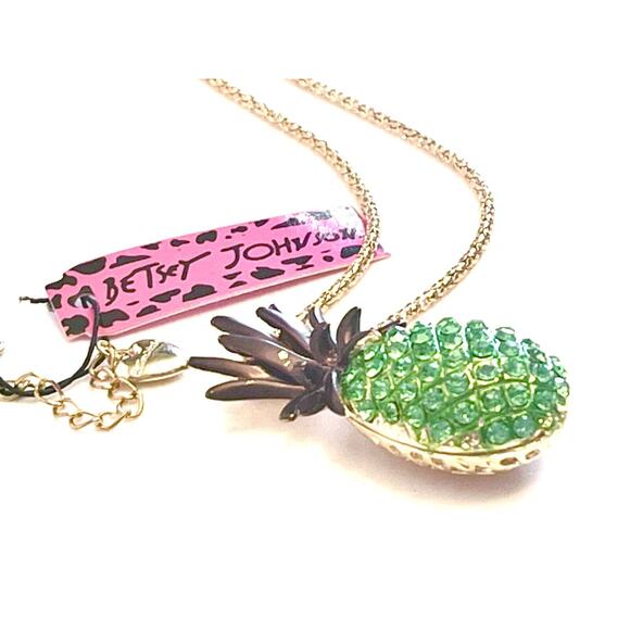 Betsey Johnson PINEAPPLE NECKLACE Green Rhinestone Pendant Gold Popcorn Chain - Picture 5 of 7
